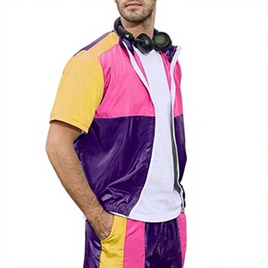 Ensemble de survêtement pour homme à blocs de couleur, manches courtes, fermeture éclair sur le devant, en polyester, tenue sportive d'été avec poches latérales, coupe classique - Product Image 5