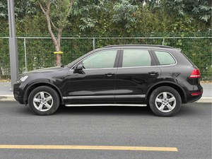 Volkswagen <span class=keywords><strong>Touareg</strong></span> SUV 2014 Usata, Guida a Sinistra, Cambio Automatico, Sedili in Pelle, Pneumatici R15, con Telecamera Posteriore - Product Image 5