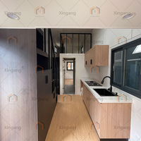 Maison Capsule de 50 m² Préfabriquée avec Panneaux Solaires, Structure Modulaire en Acier, Villa sur Remorque