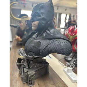 Estatua <span class=keywords><strong>de</strong></span> busto <span class=keywords><strong>de</strong></span> <span class=keywords><strong>Hombre</strong></span> Murciélago personalizada <span class=keywords><strong>de</strong></span> fábrica, colección <span class=keywords><strong>de</strong></span> personajes <span class=keywords><strong>de</strong></span> Mar Vel, figura <span class=keywords><strong>de</strong></span> <span class=keywords><strong>película</strong></span> <span class=keywords><strong>de</strong></span> acción, <span class=keywords><strong>Hombre</strong></span> Murciélago <span class=keywords><strong>de</strong></span> tamaño real a la venta - Product Image 3