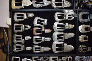 Ensemble de 3 boucles de ceinture en argent antique durables, design personnalisé en gros, fabriquées en zinc avec logo personnalisé - Product Image 6