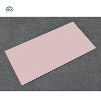 Carrelage rose pour salle de bain Dalle de porcelaine brillante Surface de marbre avec bon prix Carrelage flexible pour projet d'hôtel Salle de bain