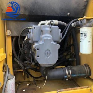 รถขุดไฮดรอลิกแบบตีนตะขาบ Komatsu PC200 PC200-8/200-6/200-7 ขนาด 20 ตัน สภาพดี ประสิทธิภาพสูง พร้อมเครื่องยนต์ ปั๊ม และมอเตอร์ มือสอง - Product Image 4