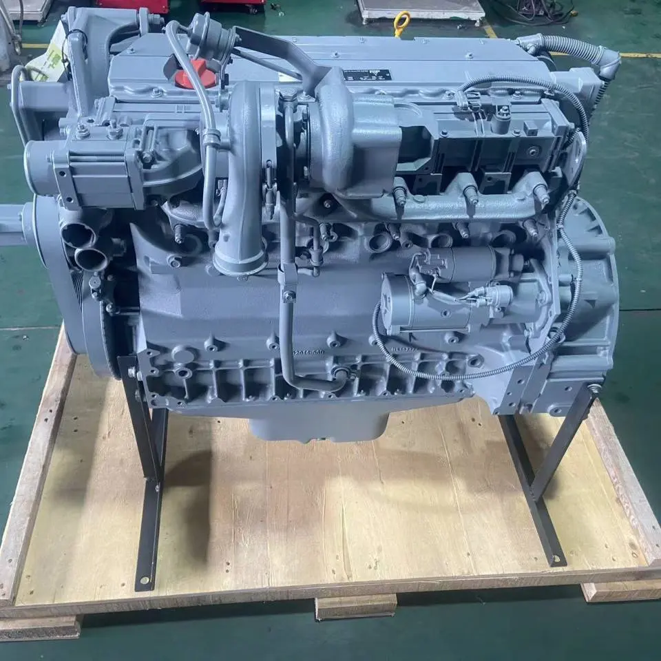Deutz के लिए डीजल इंजन वाटर कूल्ड TCD2012L06 2V इंजन 6 सिलेंडर हाइड्रोलिक पंप पूर्ण इंजन