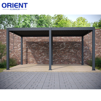 Pergola à lames orientables en aluminium, directement de l'usine, avec poteaux durables pour structures d'ombrage en gros