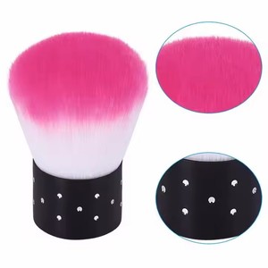 Brosse douce pour la poussière des ongles, 1 pièce, six couleurs, outil de nettoyage pour le gel UV acrylique et le nail art - Product Image 5