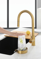 Robinet de cuisine moderne de luxe intelligent, en laiton doré, à montage sur plan, en acier inoxydable, pour la cuisine, la salle de bain et les toilettes