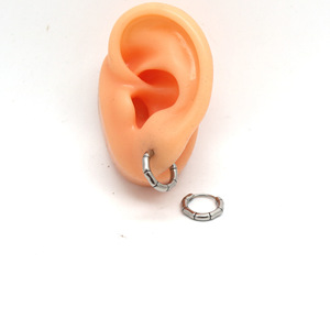Pendientes de Aro de Acero de Titanio con Diseño de Nudo de Bambú, Acero Inoxidable 316, Joyería de Moda para Hombre y Mujer, Cierre Fácil, Estilo Geométrico - Product Image 4