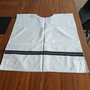 Katan 100% laine avec rayure noire, col en V et 2 trous dans un design uni, taille 24 # - Product Image 2