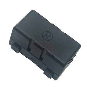 La caja de fusibles fija tipo perno portafusibles Yang'an es adecuada para automóviles, barcos, yates - Product Image 3