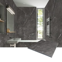 Panneaux muraux en PVC brillant de luxe, revêtements en marbre plastique, panneaux muraux en PVC imperméables pour les murs de salle de bain et de douche