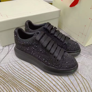 Chaussures de luxe haut de gamme 2026 pour hommes, baskets décontractées rétro à plateforme basse pour la Pâques et la Saint-Valentin, chaussures basses pour femmes entièrement ornées de diamants - Product Image 3