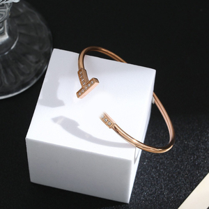 Braccialetto Trendy con Doppia T Placcato Oro e <span class=keywords><strong>Argento</strong></span>, Braccialetto con Charm Alfabetico Aperto per Ragazze - Product Image 6