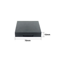 Offre spéciale Vente en gros Boîte d'ombres à paupières en plastique noir de haute qualité contenant des miroirs Palette d'ombres à paupières de maquillage personnalisé