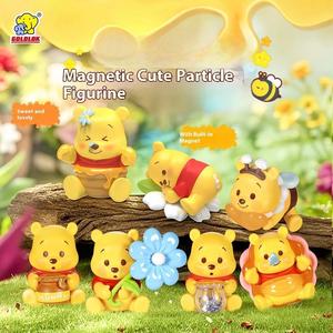 Adorables adornos magnéticos <span class=keywords><strong>de</strong></span> oso congelado y miel lindas calcomanías <span class=keywords><strong>de</strong></span> mantequilla <span class=keywords><strong>de</strong></span> escritorio; Pooop Looking Honey Bag al por mayor - Product Image 1