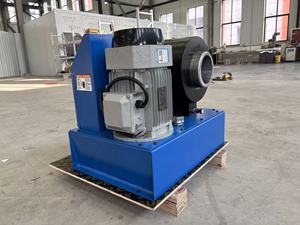 Nouvelle machine à sertir pneumatique pour flexibles, conçue pour le sertissage de flexibles multi-carburant diesel. - Product Image 4