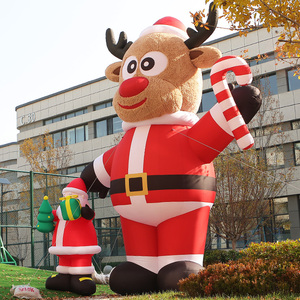 Mouflon en peluche gonflable personnalisé en costume de Père Noël tenant une canne en sucre pour les décorations de Noël - Product Image 2