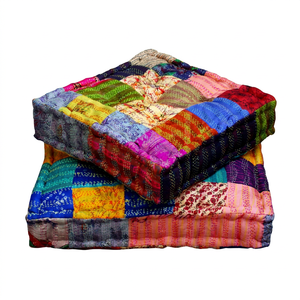 Coussin de sol en Patchwork, 40 cm, soie, Sari, Kantha, Patchwork - Product Image 1