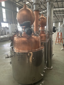 Sistema de Destilación Eléctrico de 300L+300L, Alambique de Cobre con Camisa de Acero Inoxidable 304 para Ginebra, Whisky, Vodka, Etc. - Product Image 6