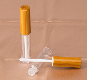 CLASE DE FÁBRICA <span class=keywords><strong>no</strong></span> logotipo lápiz labial líquido de embalaje maquillaje con pincel blanco de bambú tubo de brillo de labios - Product Image 1