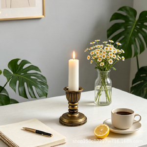 Juego de Candelabros de Resina Estilo Europeo, Acabado Dorado, Decoración para el Hogar, Centro de Mesa, Decoración para Bodas - Product Image 3