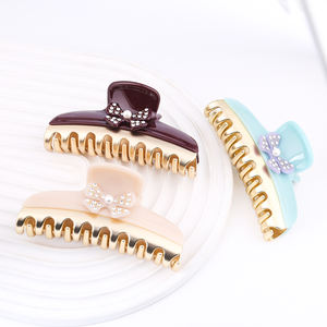 Pince <span class=keywords><strong>à</strong></span> cheveux papillon personnalisée en acétate de perle luxueuse, ornée de strass étincelants, grande pince <span class=keywords><strong>à</strong></span> cheveux pour femme, vente en gros - Product Image 6