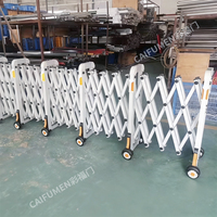 Garde-corps télescopique de couleur personnalisable, barrière d'isolation, barrière, barrage routier mobile avec roues pour scène de trafic de parc routier