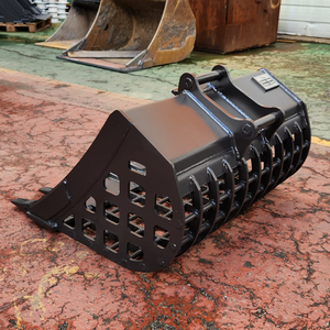 Cucharón Compatible con Engcon de Alto Rendimiento y Cucharón Inclinable Steelwrist para Operaciones de Cribado con Tiltrotator - Product Image 6