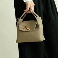Porter sur l'épaule forme de seau épaule lourde blanc en cuir végétalien matériel personnalisé boucle concepteur stockage sac à bandoulière sac à main