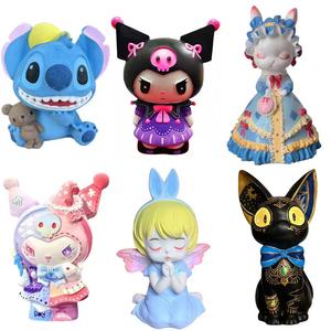 Tirelire créative vinyle Graffiti <span class=keywords><strong>Kawaii</strong></span> <span class=keywords><strong>dessin</strong></span> animé mélodie Kuromi figurines jouets blanc bricolage <span class=keywords><strong>dessin</strong></span> jouets avec peintures et pinceau - Product Image 3