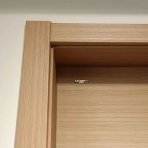 Machine automatique intégrant le perçage pour charnières et serrures, <span class=keywords><strong>la</strong></span> découpe à longueur fixe et aux angles de 45 et 90 degrés - Product Image 3