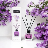 Diffuseur à Bâtonnets de Parfum d'Ambiance de Luxe 120 ml, Bouteille en Verre Rouge Carrée pour Décoration d'Intérieur, avec Arôme Fait Maison