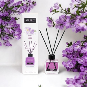 120ml trang trí nội thất phòng tốt nhất hương thơm sậy khuếch tán sang trọng chai thủy tinh màu đỏ với hương thơm tự chế hình vuông - Product Image 3