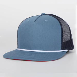 Gorras de camionero de 5 paneles con visera plana de algodón y cuerda, diseño personalizado con logo OEM al por mayor, gorra clásica snapback con logo bordado - Product Image 3