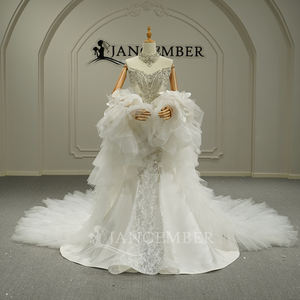 Vestido de Novia Moderno GT26004 con Cuentas Pesadas, Corte Sirena Delgado, Encaje Floral, Apliques de Cristal y Bordados, con Cola Capilla - Product Image 1