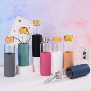 Garrafas de Água de Vidro Borossilicato com Manga de Silicone, Livres de BPA, Reutilizáveis, Transparentes, com Tampa de Bambu à Prova de Vazamentos - Product Image 1