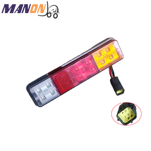 Lampada Posteriore Combinata con Codice OEM 582087210, Ricambi per Carrelli Elevatori Yale - Product Image 1