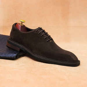 Nouvelles Bottes Classiques de Designer pour Hommes en Cuir Véritable Automne Hiver 2025 – Confortables, Imperméables, Antidérapantes, à Enfiler, pour le Travail - Product Image 1