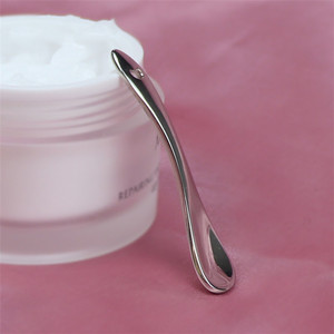 Mini espátula cosmética personalizada Crema facial de acero <span class=keywords><strong>inoxidable</strong></span> Espátula de metal Nuevo diseño Espátula facial - Product Image 3