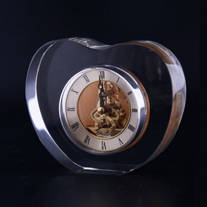 Nhà Máy Bán Buôn Chất Lượng Cao Thiết Kế Đơn Giản Rõ Ràng Đồng Hồ Tùy Chỉnh Hình Trái Tim Pha Lê Bảng Đồng Hồ Cho Món Quà Cưới - Product Image 3