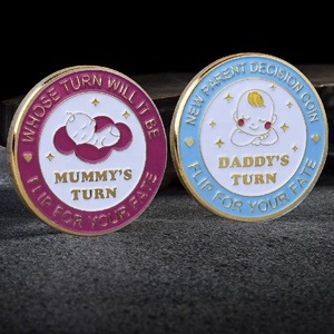 Monedas para padres novatos al por mayor, monedas de metal dorado y plateado para bebés, monedas de mamá y papá de esmalte suave - Product Image 1