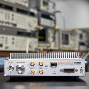 SIGNAL HOUND SM200C : Analyseur en temps réel 20 GHz, bande passante 160 MHz, garantie 1 an - Product Image 3