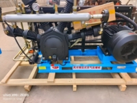 Kompresor Penguat Udara Bertekanan Tinggi untuk Pembuatan Botol PET 30-60 Bar 4-12 M³/mnt Pompa Penguat Gas Sekrup Berpendingin Udara