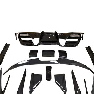 Kit Carrozzeria Aerodinamico in Fibra di Carbonio Stile M con Spoiler per <span class=keywords><strong>Ferrari</strong></span> F8 di Z-ART - Product Image 2
