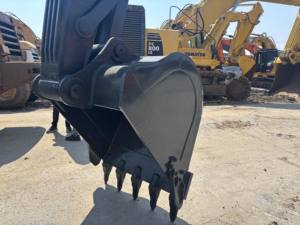 Excavatrice hydraulique de chenille de 22 tonnes de l'excavatrice Offre Spéciale utilisée de Hyundai R220LC 9S pour des projets de développement d'infrastructure et de route - Product Image 3