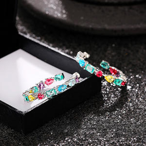 Orecchini a Cerchio Trendy con Zirconi Colorati per Donna, Gioielli da Festa, Orecchini alla Moda con Incastonatura a Griffe in Lega - Product Image 6