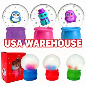 Promotion Noël : Globe à neige Squishy anti-stress, jouet sensoriel pour le soulagement de l'anxiété, idéal comme cadeau de Noël ou jouet promotionnel - Product Image 4