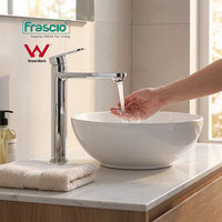 Robinet de lavabo moderne en laiton chromé pour hôtel et appartement, mitigeur de salle de bain à eau chaude et froide, à poser sur le comptoir