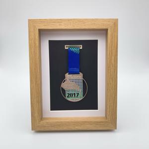 定制马拉松奖牌OEM ODM定制木制框架纪念品奖牌 - Product Image 3