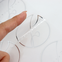 Votre nom d'entreprise ici conception gratuite autocollants de logo personnalisé étiquettes transparentes imperméables en vinyle transparent pour boîte d'emballage